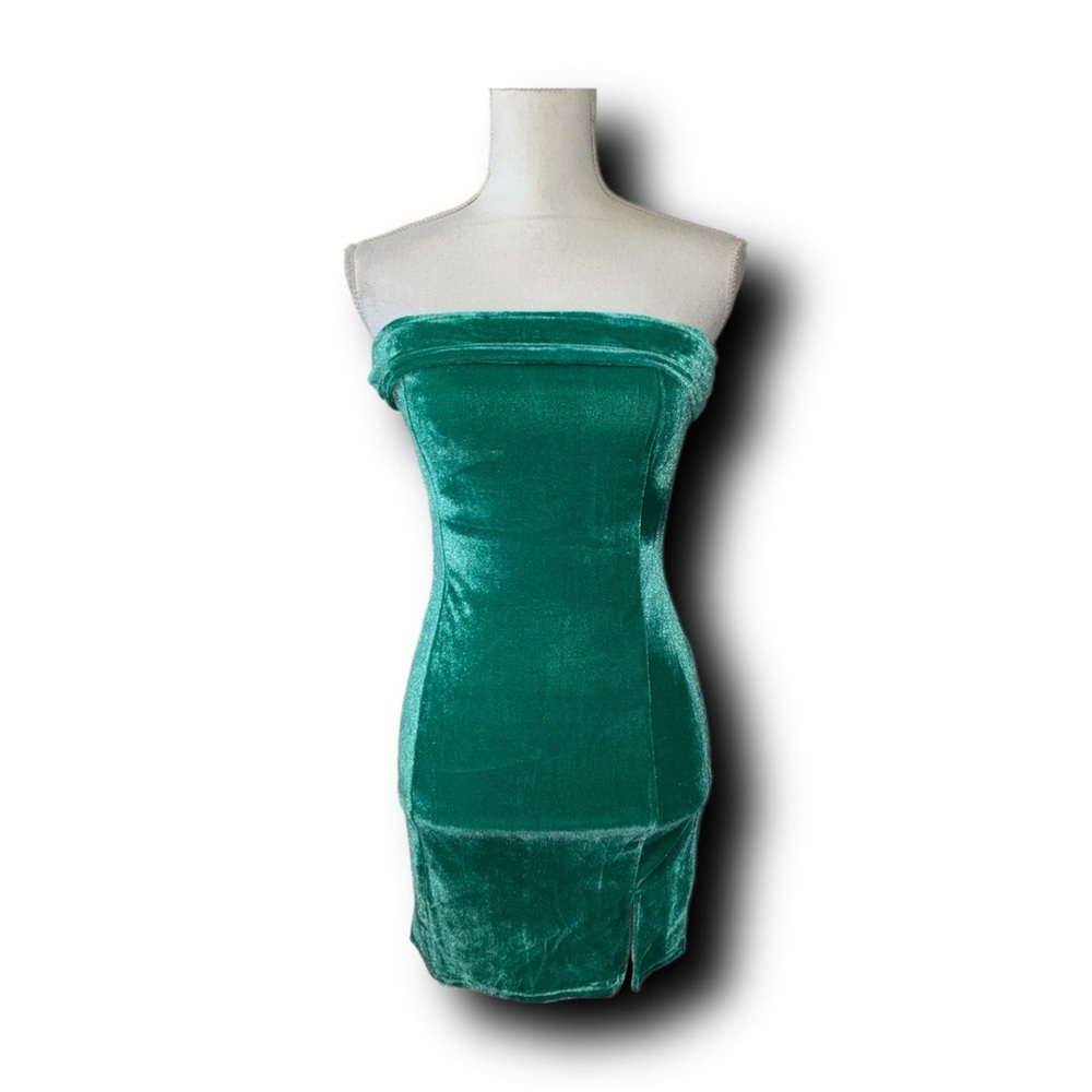 Mable Caribbean Green Strapless Velvet Mini Dress - Picture 3 of 5